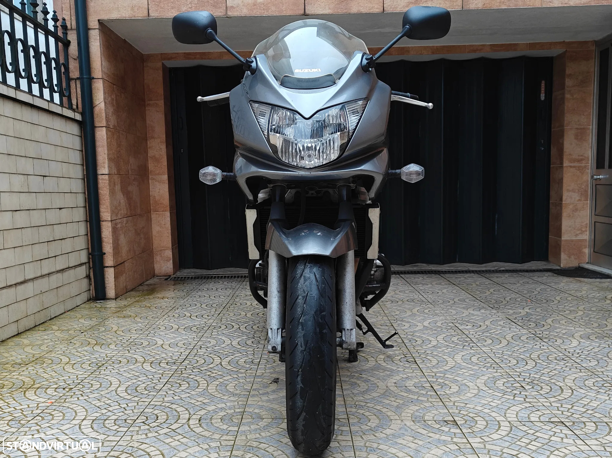 Suzuki Bandit S - 15