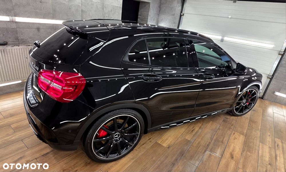 Mercedes-Benz GLA AMG 45 4-Matic - 15