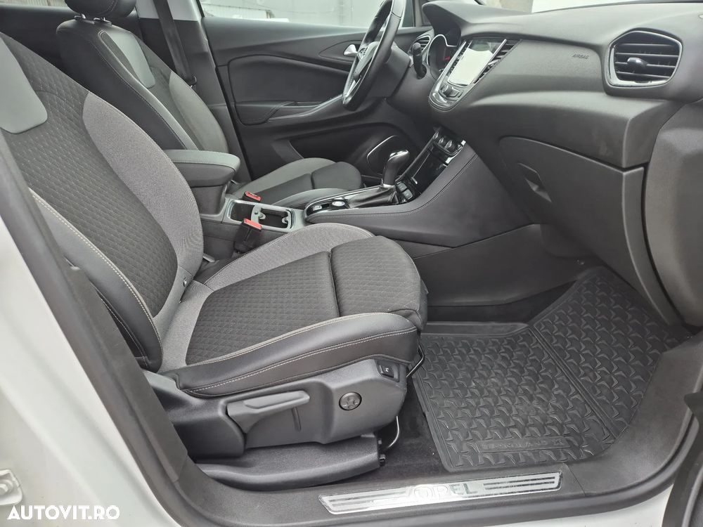 Opel Grandland X 1.6 Turbo START/STOP Aut. Ultimate - 22