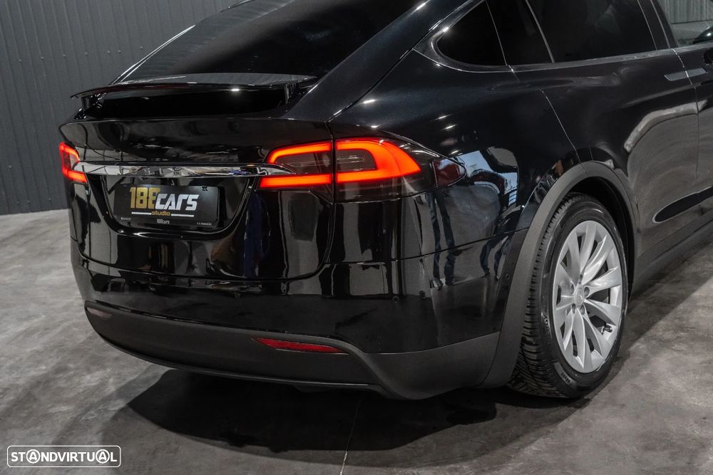Tesla Model X 100D - 49