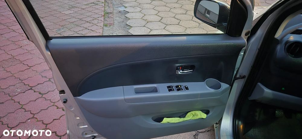 Daihatsu Sirion 1.3 CooLine - 15