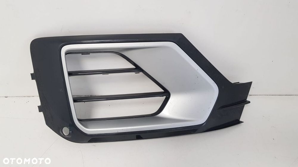 KRATKA PRAWA ZDERZAKA NA PDC AUDI Q2 SPORT 81A807682G/K