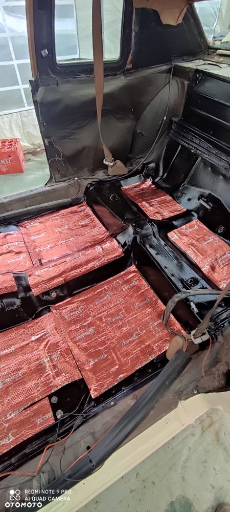 Cadillac Deville - 17