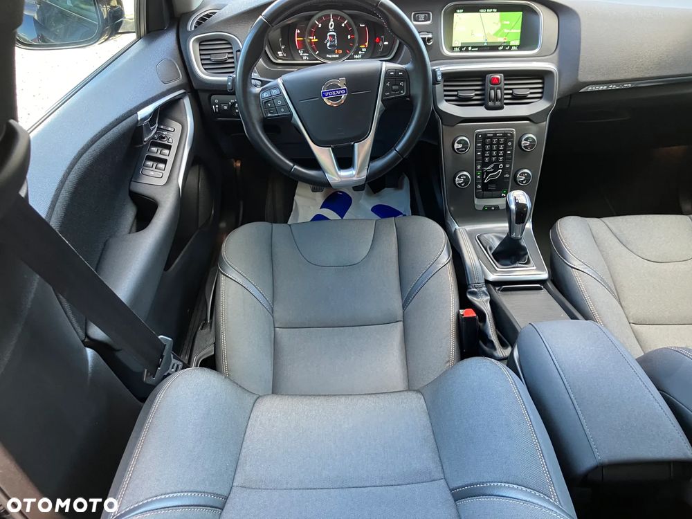 Volvo V40 Cross Country D2 Linje Svart - 33