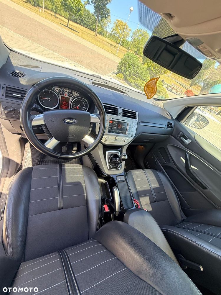 Ford Kuga 2.0 TDCi Titanium S FWD - 3