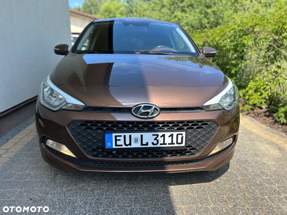 Hyundai i20 blue 1.2 YES Gold - 6