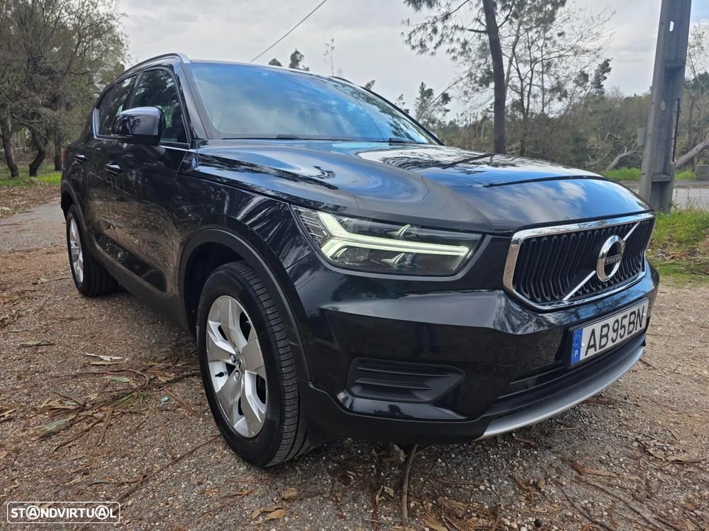 Volvo XC 40 2.0 D3 Momentum Core - 1