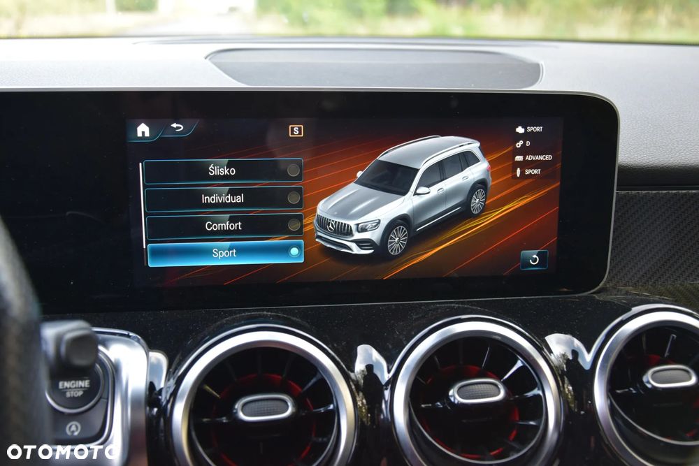 Mercedes-Benz GLB AMG 35 4-Matic - 24