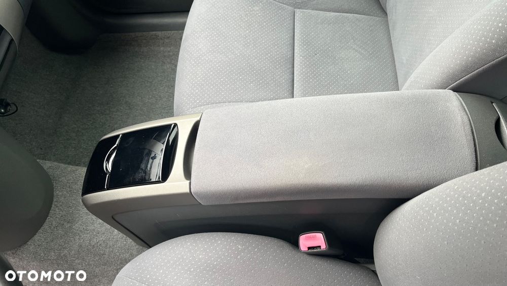 Toyota Prius 1.5 VVT-i Sol - 9