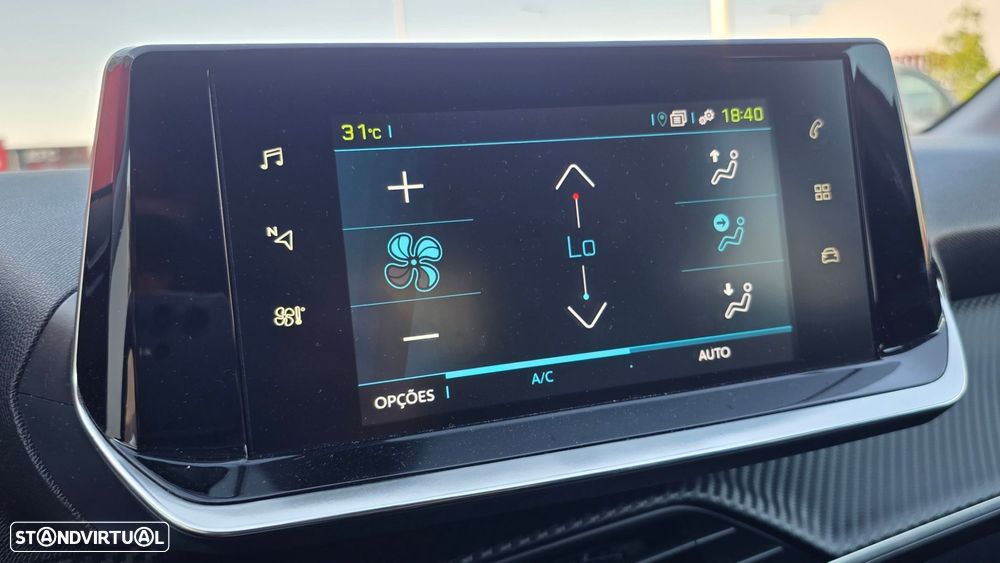 Peugeot e-208 50 kWh Allure Pack - 29