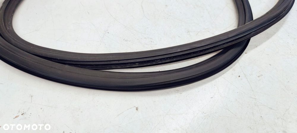USZCZELKA DRZWI LEWY LUP PRAWY PRZÓD AUDI A3 8V 8V3831721B - 5