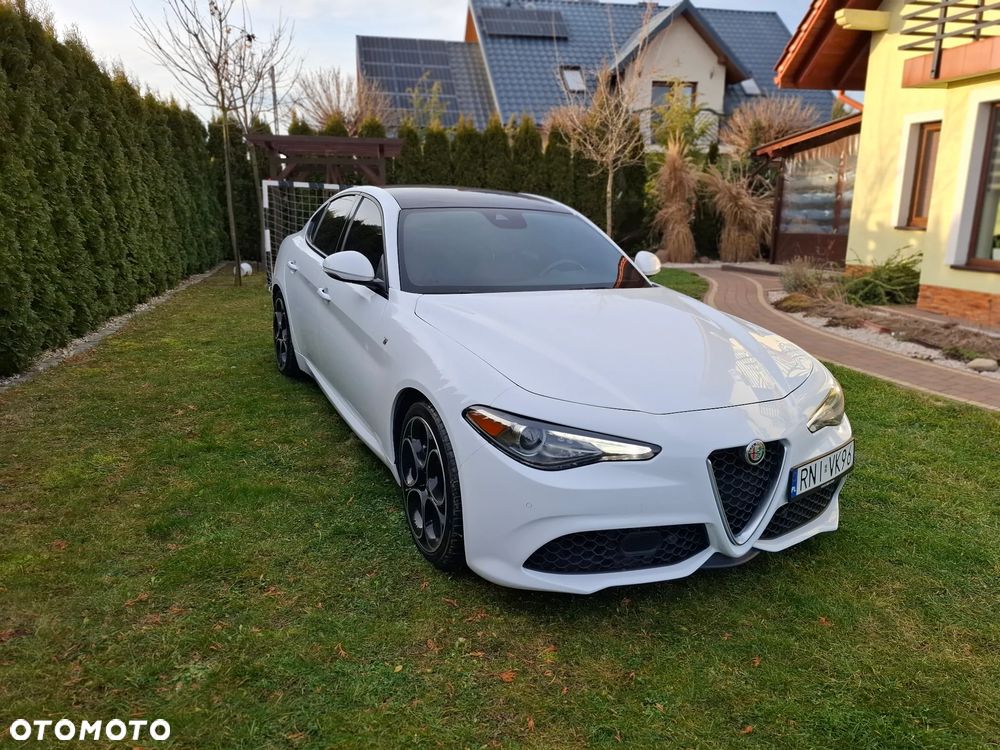 Alfa Romeo Giulia 2.0 Turbo 16V AT8 Veloce - 2