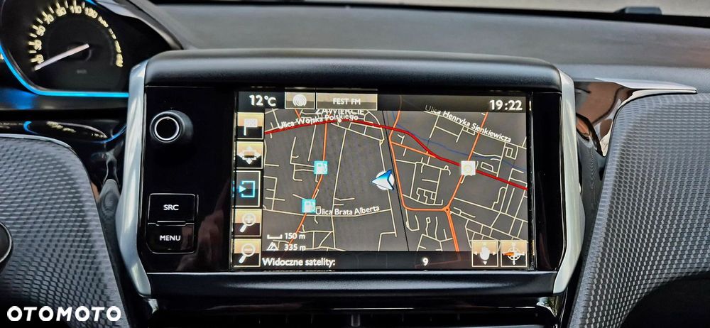 Peugeot 2008 PureTech 110 Stop&Start Allure - 19
