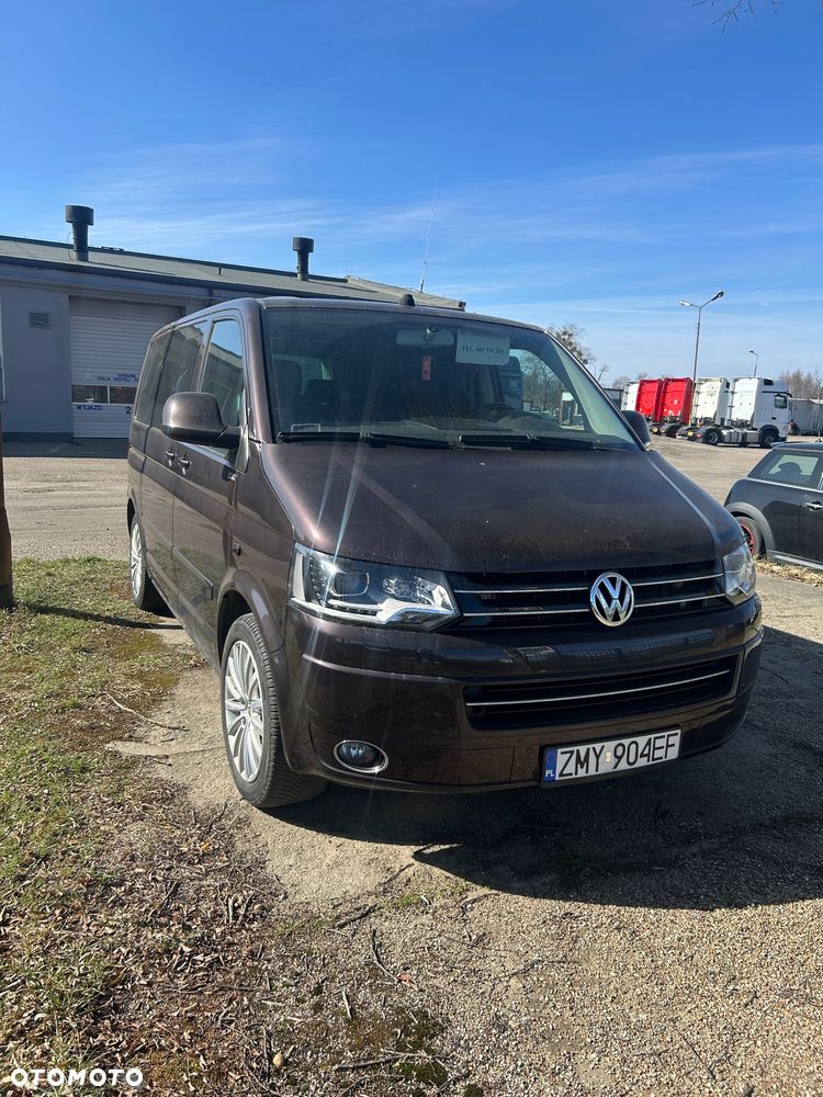 Volkswagen Multivan - 12