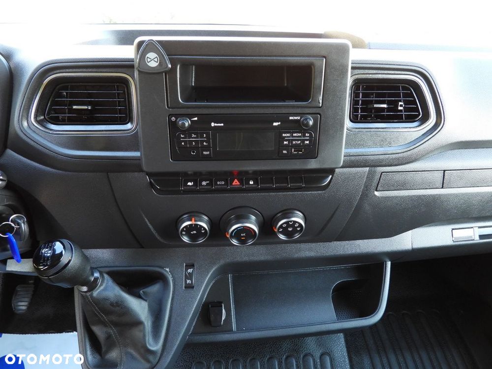 Renault MASTER PLANDEKA 10 PALET WEBASTO TEMPOMAT LEDY PNEUMATYKA KLIMATYZACJA  165KM - 33