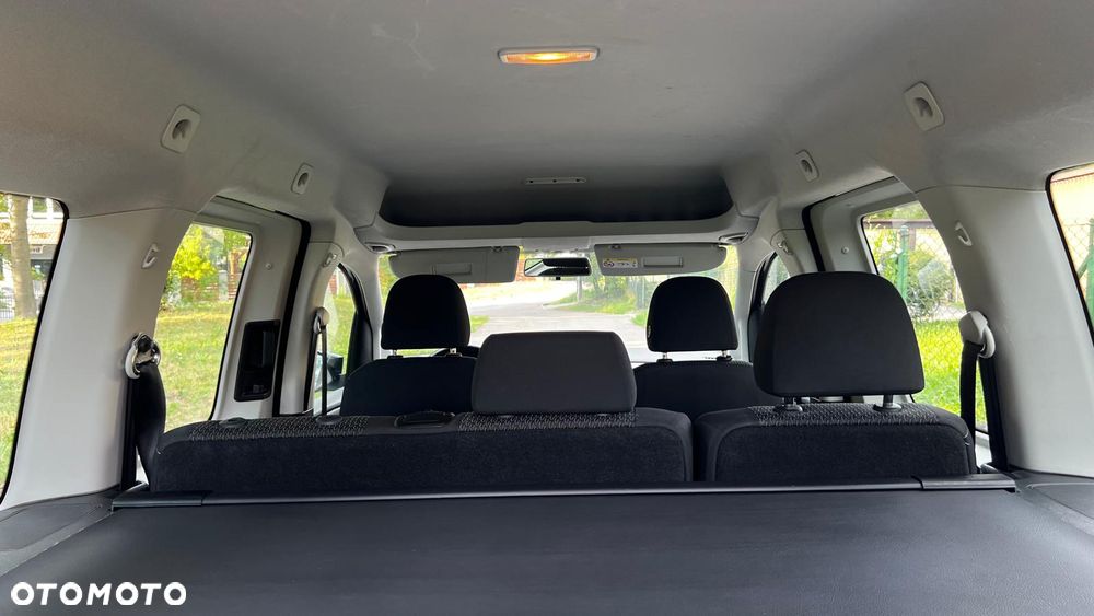 Volkswagen Caddy 2.0 TDI Highline - 24