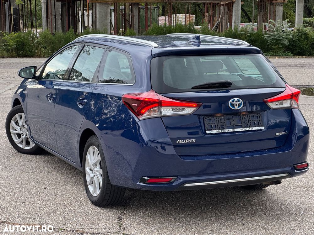 Toyota Auris 1.8 L VVT-i Sol+ - 11
