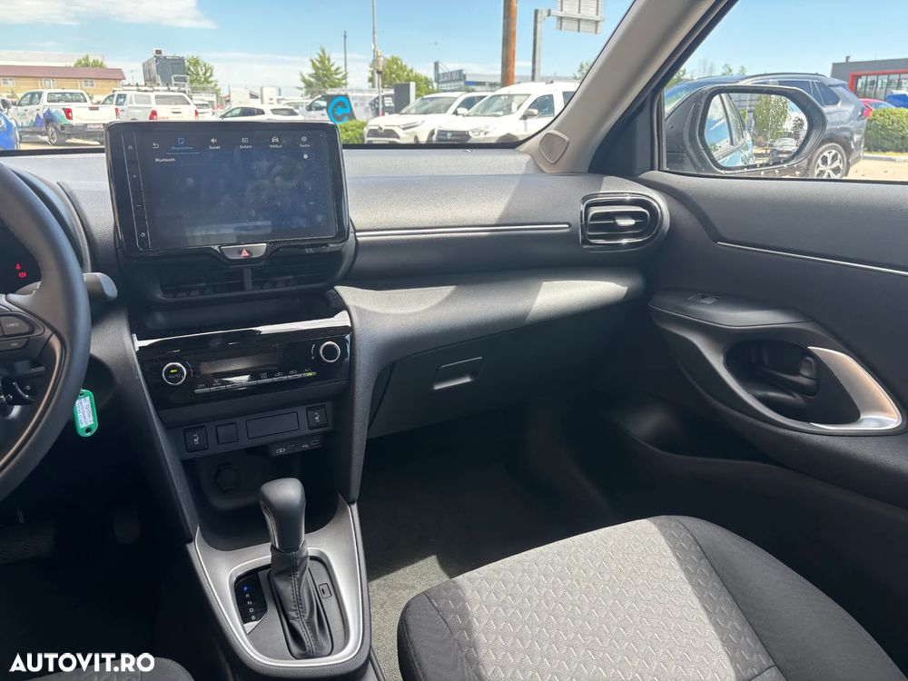 Toyota Yaris Cross - 16