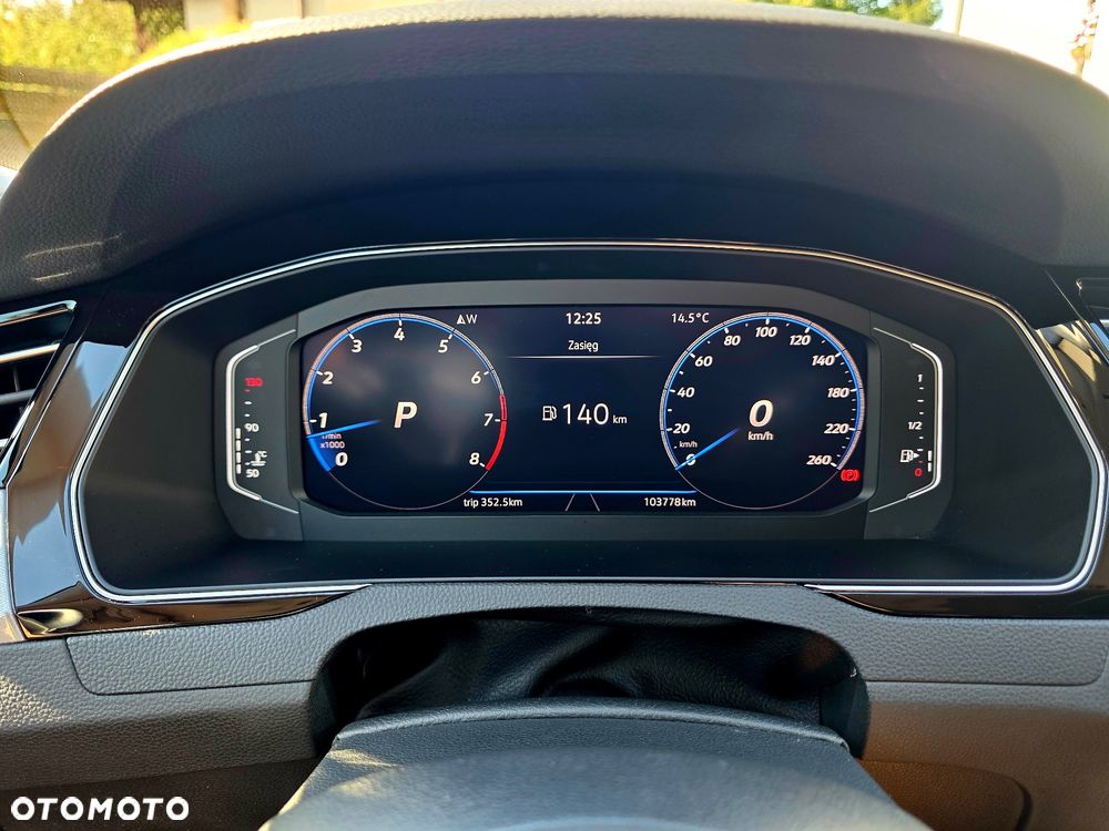 Volkswagen Passat Variant 1.5 TSI ACT mHEV Business Plus DSG - 25