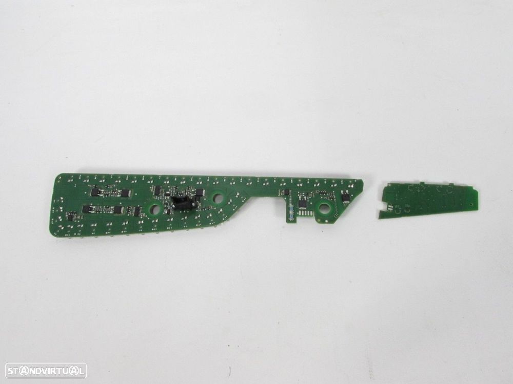 Placa farolim Direito/Trás Seminovo/ Original BMW i3 (I01) 63217379768 - 2