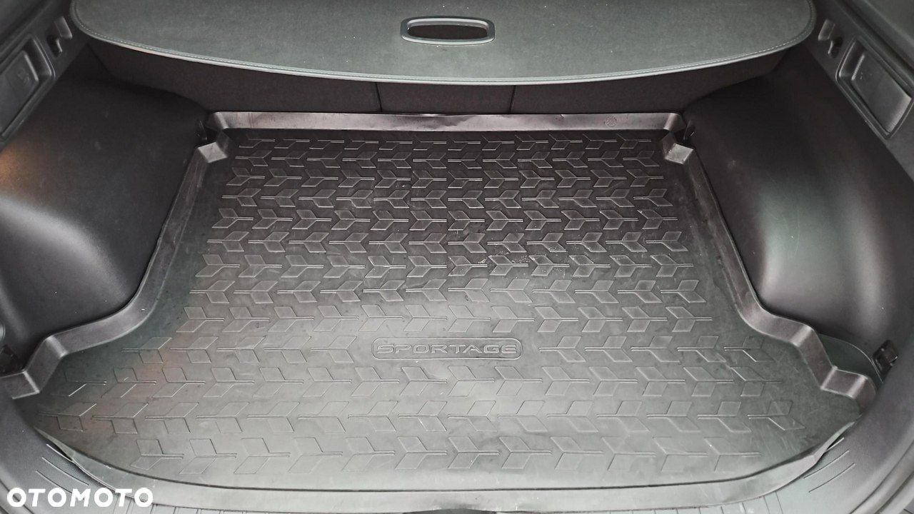 Kia Sportage 1.6 T-GDI HEV L 2WD - 26