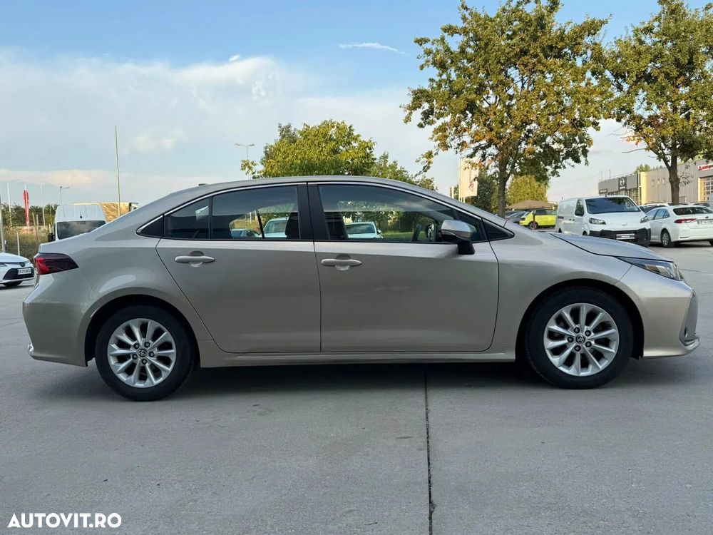 Toyota Corolla - 6