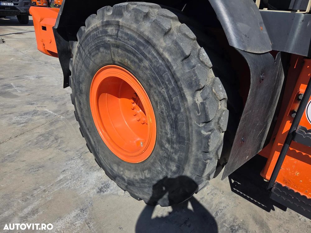 Hitachi ZW150-6, 2018, 5.304h, 21.348km, cupa 2,5mc, Masa 14 tone, cupla rapida, anv Michelin 80% ok, cantar, camera spate masalier, FULL OPTION, filtru suplimentar, Aer cond, rulat in Germania, posibilitate leasing, STARE FOARTE BUNA-PROMOTIE 69.900 EUR+Tva - 16