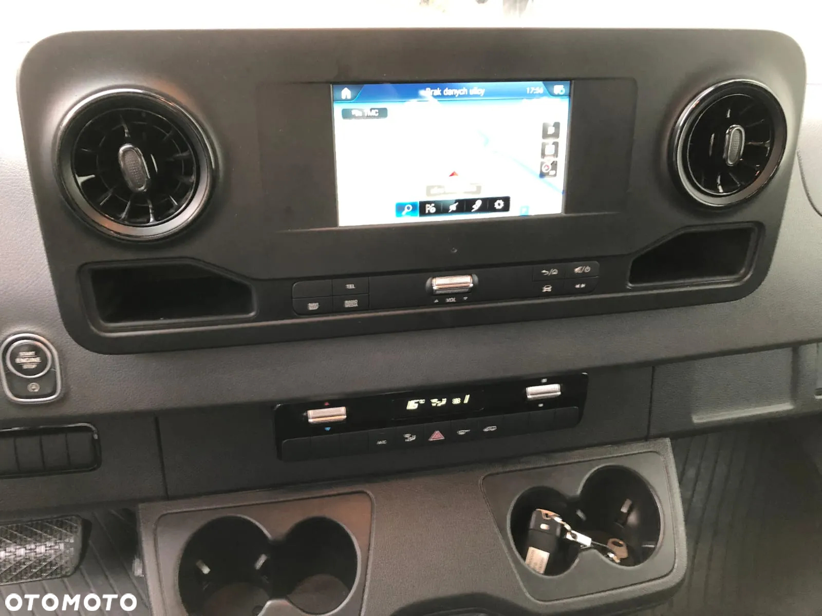 Mercedes-Benz Sprinter 317 - 19