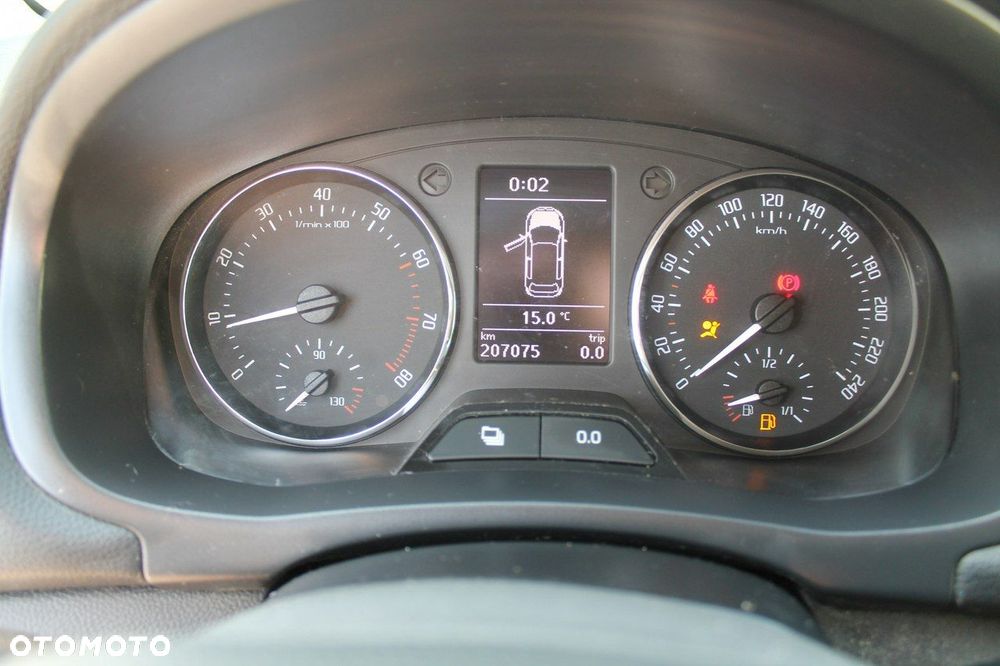 Skoda Fabia - 12