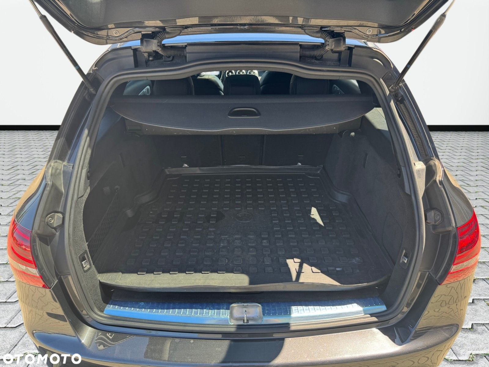 Mercedes-Benz Klasa C 220 d 4MATIC 9G-TRONIC - 17