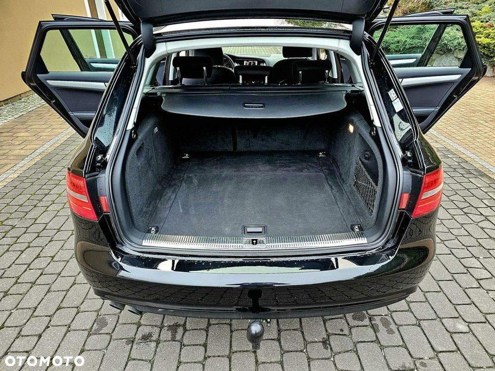 Audi A4 Avant - 10