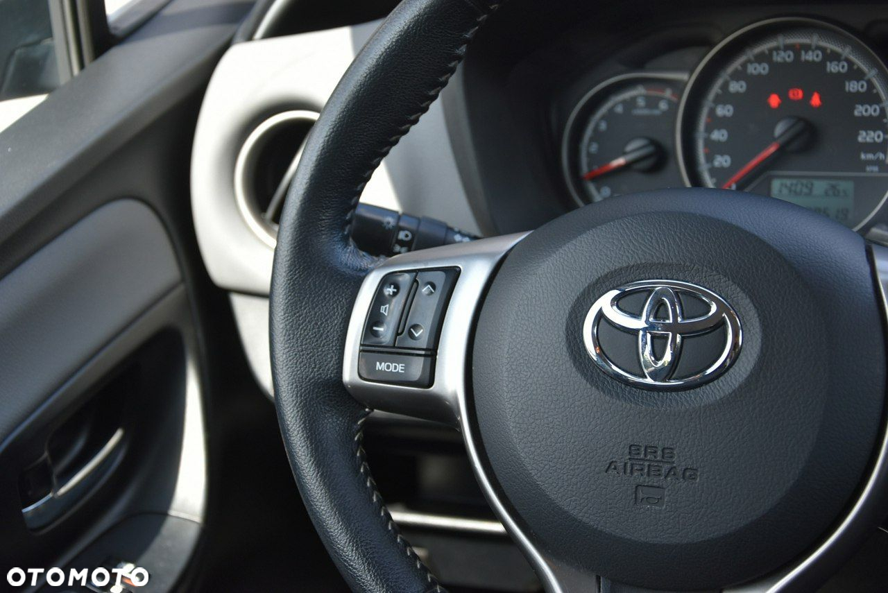 Toyota Yaris - 14
