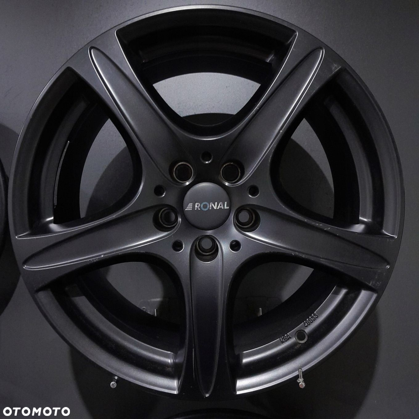 Felgi 18 5x112 Audi TT F505038-28 - 2
