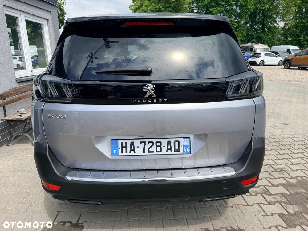 Peugeot 5008 - 24