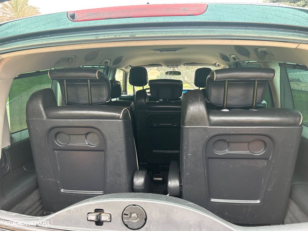 Renault Espace 2.0 dCi Initiale 7L - 28