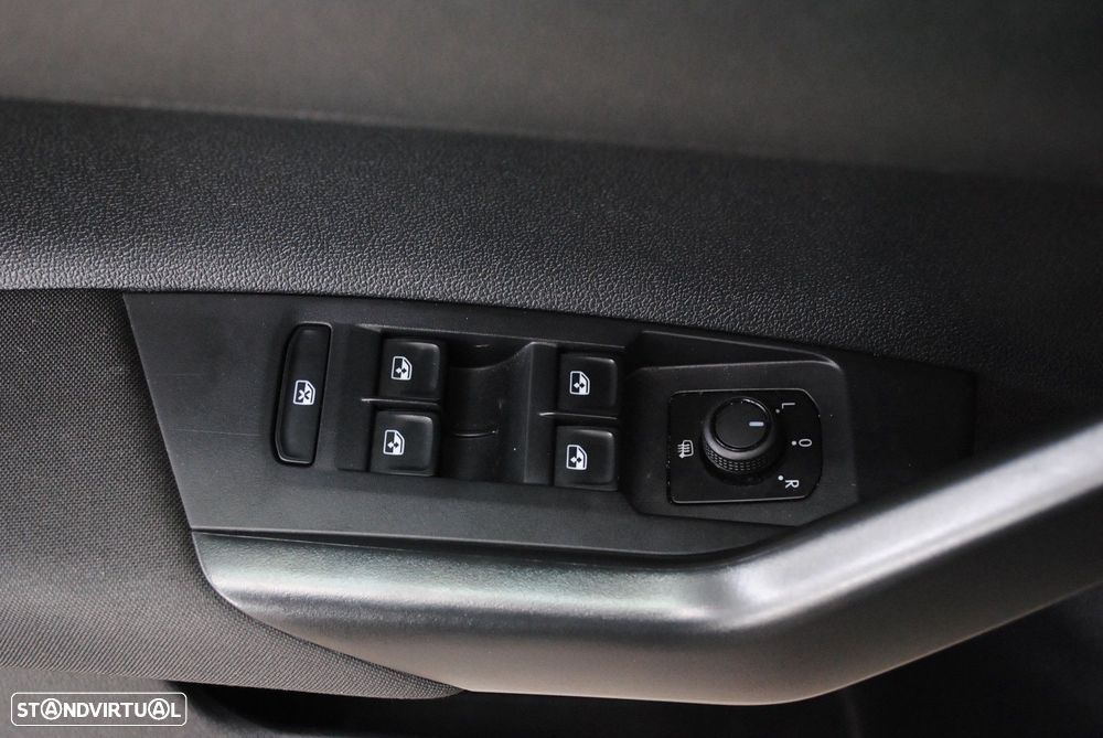 VW Polo 1.0 TSI Life DSG - 33