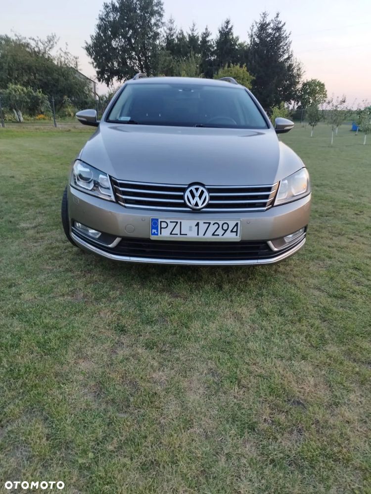 Volkswagen Passat 2.0 TDI Comfortline DSG - 2