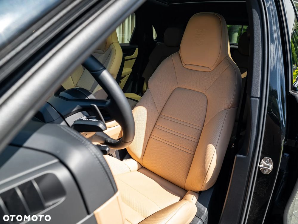 Porsche Cayenne E-Hybrid PHEV Black Edition - 9