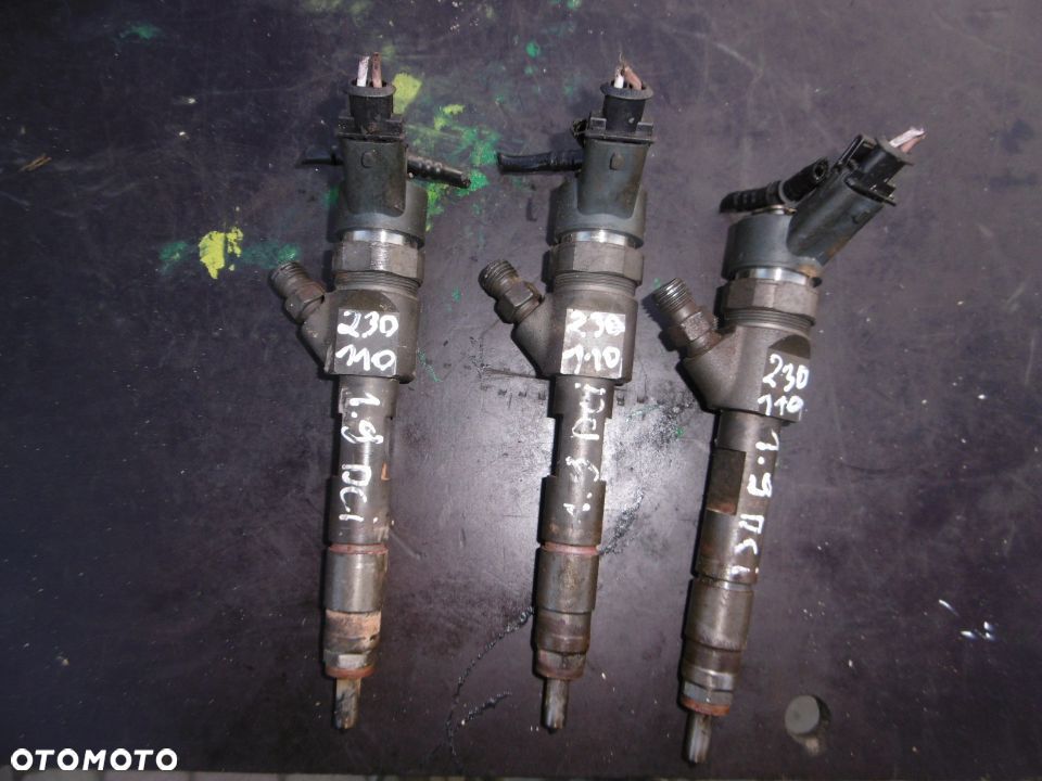 Wtrysk wtryskiwacz Renault 1,9DCI 0445110230 - 1