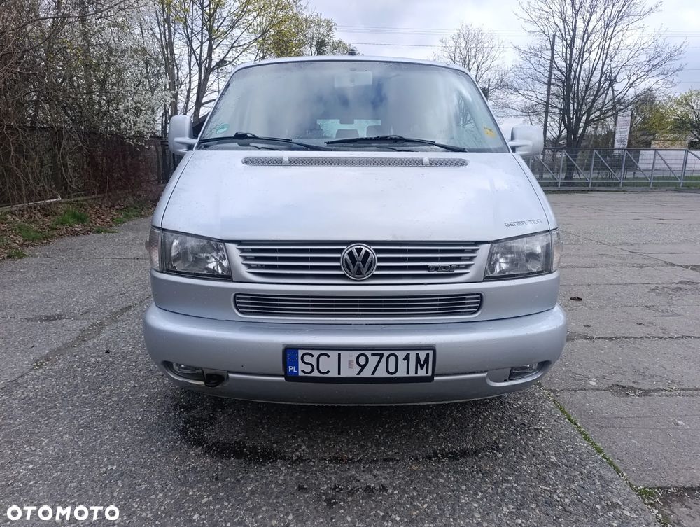 Volkswagen Multivan - 4
