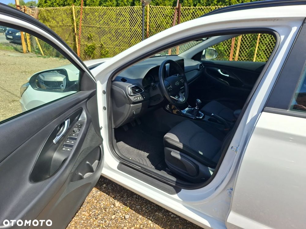 Hyundai i30 1.0 T-GDI Smart - 8