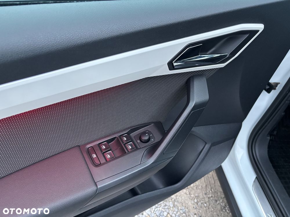 Seat Arona - 8
