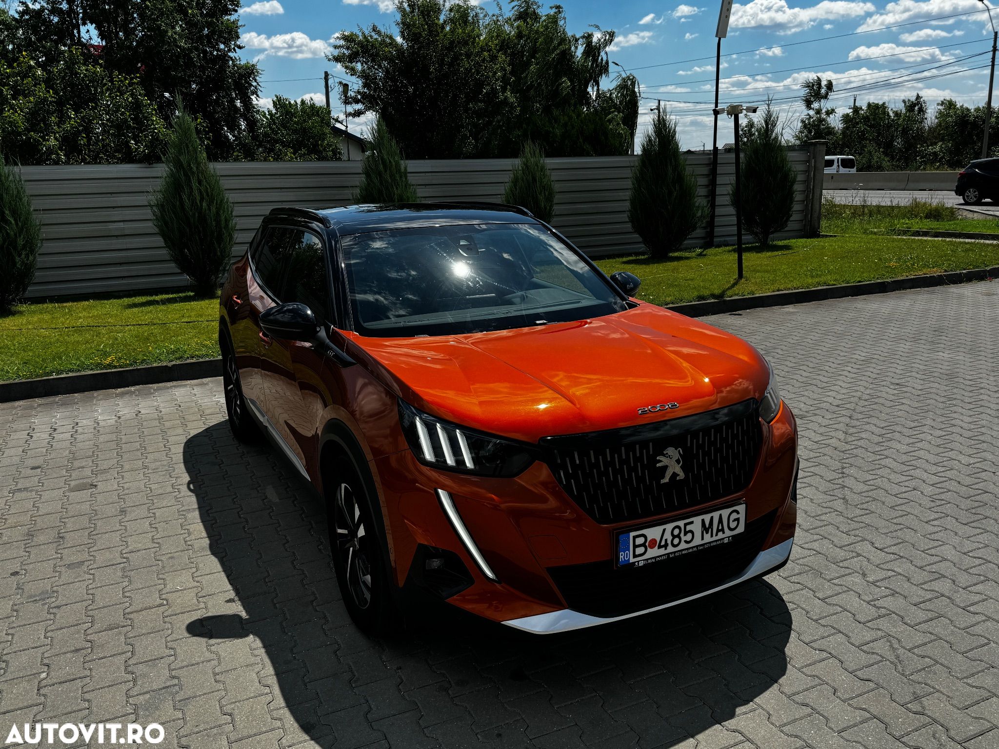 Peugeot 2008 1.2 L PureTech STT GT Line - 1