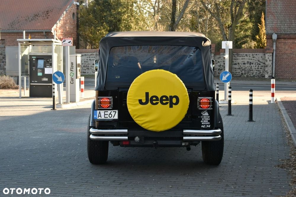 Jeep Wrangler - 6
