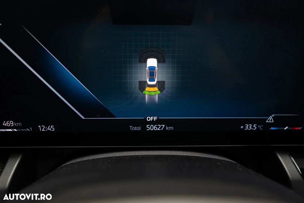 BMW Seria 5 520i AT MHEV - 24