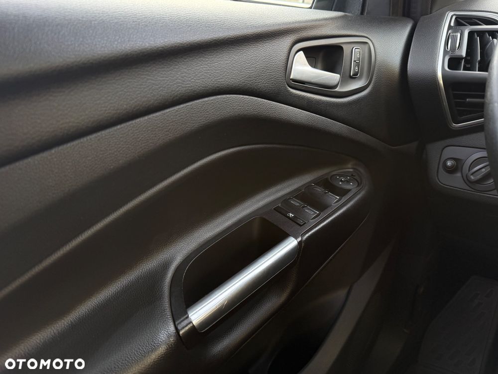 Ford Kuga 2.0 TDCi Titanium S MPS6 - 29