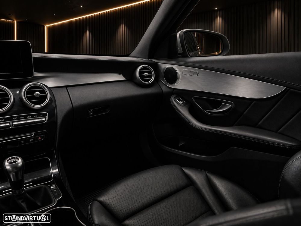 Mercedes-Benz C 200 - 31