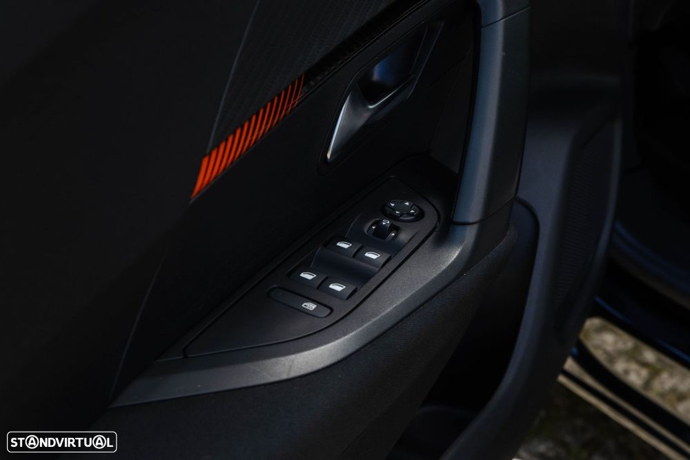 Peugeot 2008 1.2 PureTech Active - 10