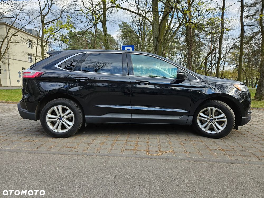 Ford Edge - 8