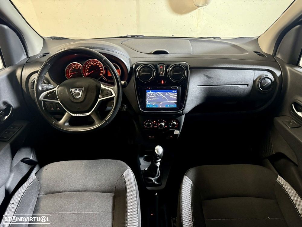 Dacia Lodgy 1.5 Blue dCi Stepway 7L - 22